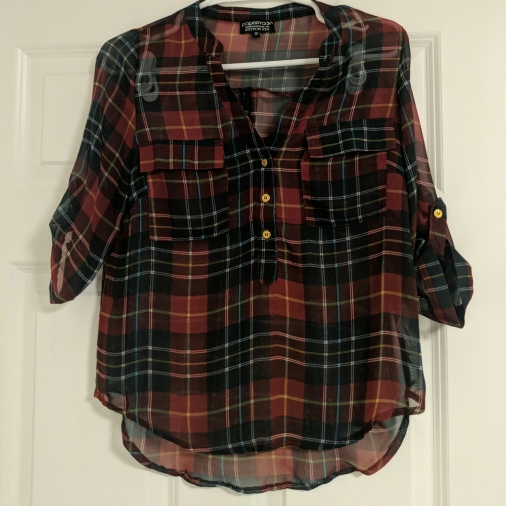 Quarter sleeve plaid shirt
